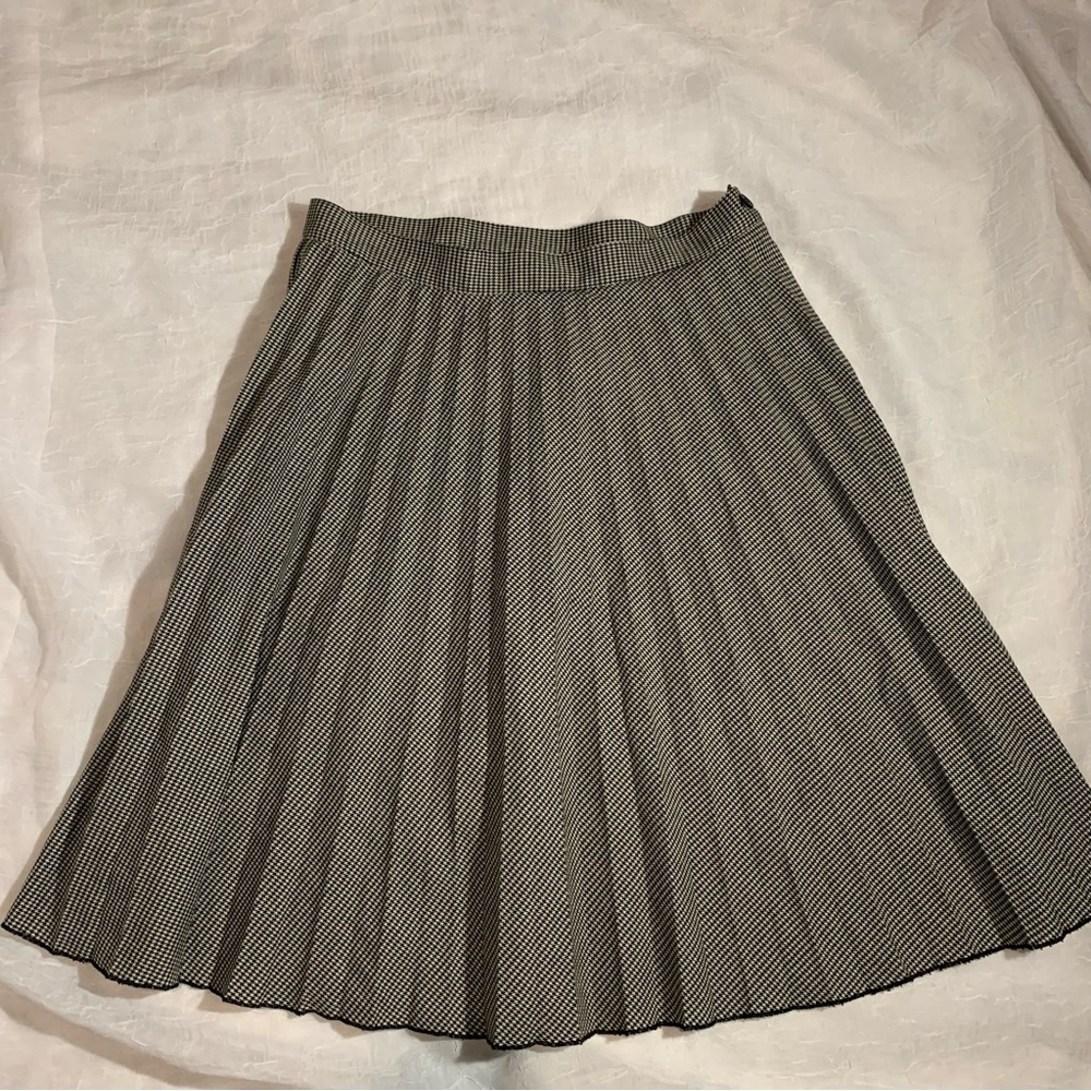 NEW YORK CITY DESIGN CO Preppy Pleated skirt
